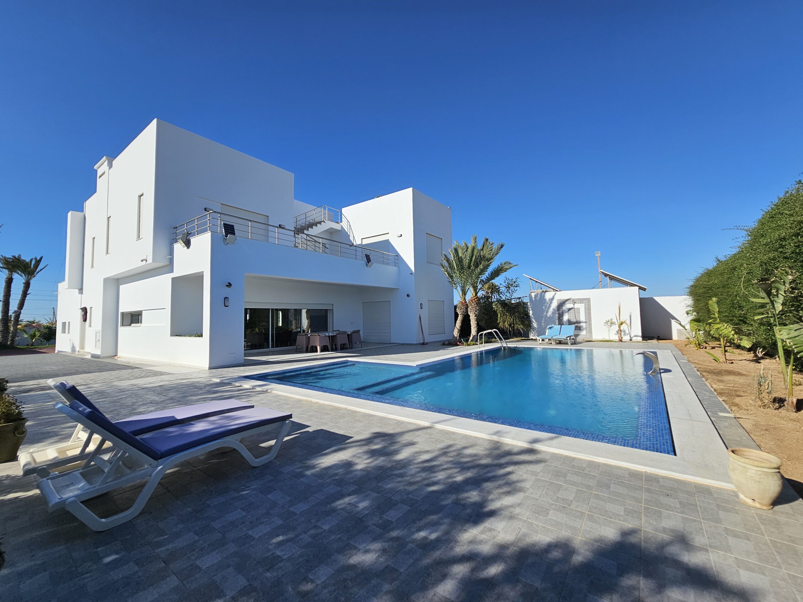 LN004:Villa avec Piscine à Sedghiane Djerba